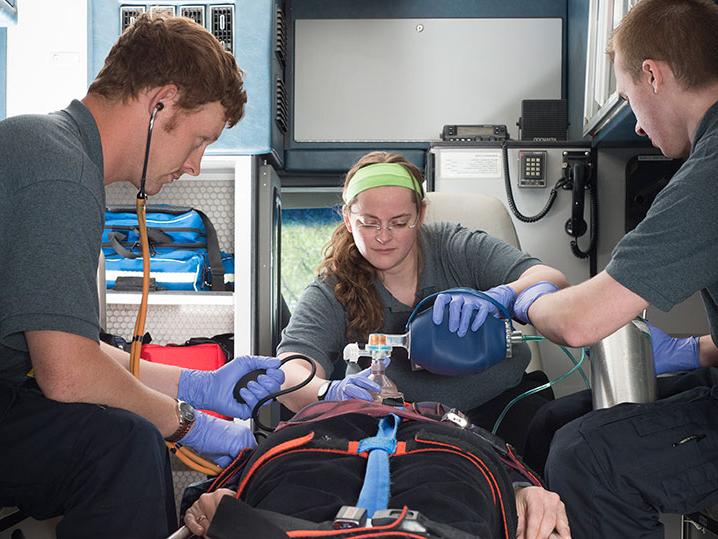 students in ambulance